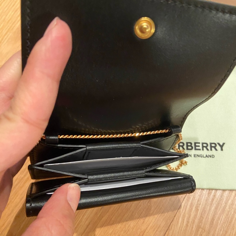 Burberry Card case on the chain - Picture 5 of 10
